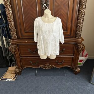 Lungo L’arno Elegant White Linen Women's Top